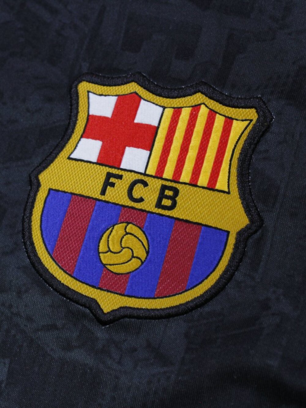 Nike FC Barcelona 2013/14 Training Jersey - Nike Dri-Fit - "Eixample" Design - Picture 3 of 9
